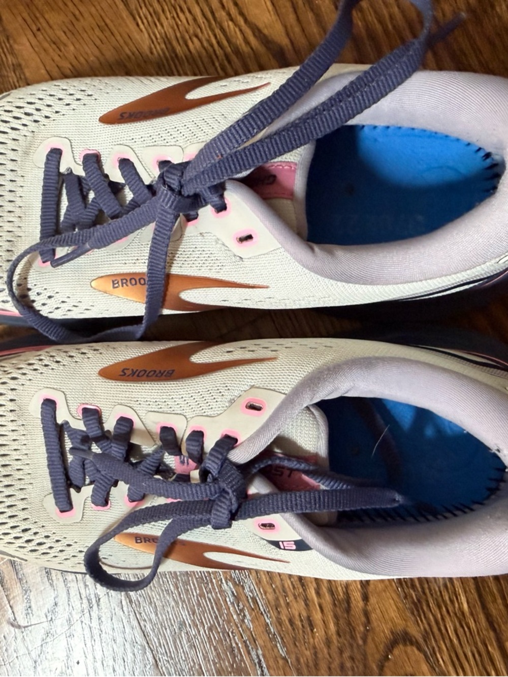 Brooks Ghost 15 Women's Running Shoes - Beige with Pink Accents size 7.5 - Picture 5 of 7